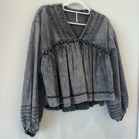 We The Free Free People charlotte smock top washed denim black peplum blouse top - Picture 3 of 15